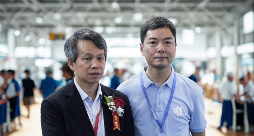 中国社会福利与养老服务协会会长、复旦大学老龄研究院副院长吴玉韶莅临现场指导